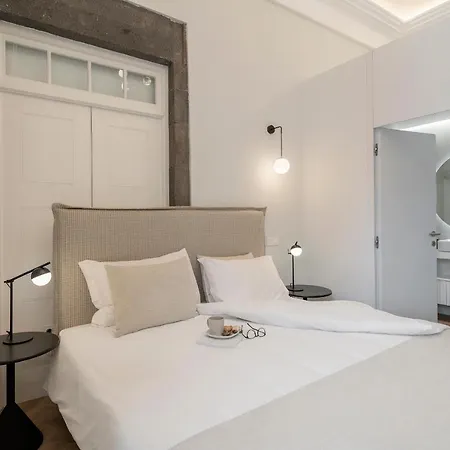 Faa Belas Artes By An Island * Funchal (Madeira)