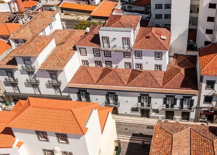 Faa Belas Artes By An Island