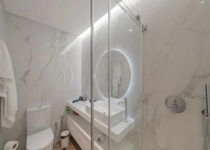 Faa Belas Artes By An Island * Funchal (Madeira)