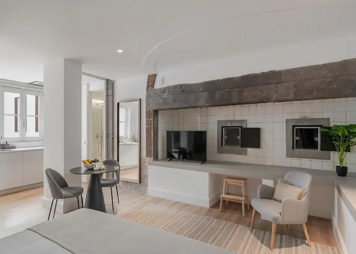 Faa Belas Artes By An Island *