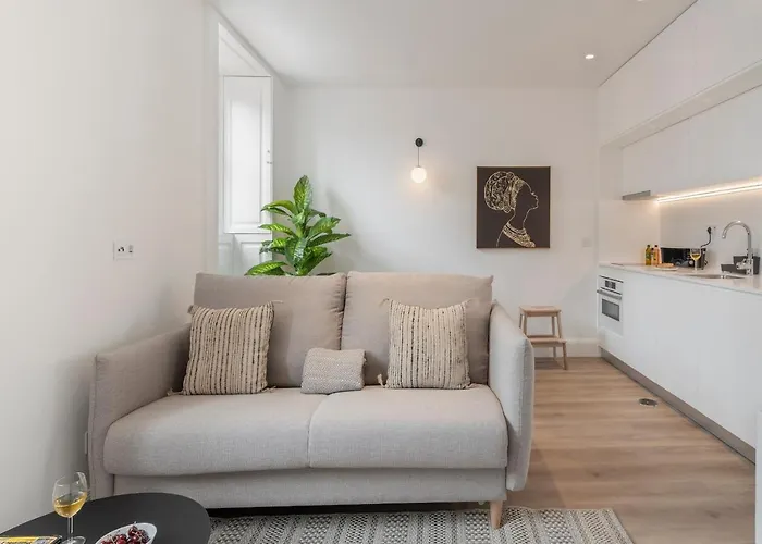 Faa Belas Artes By An Island Funchal (Madeira)